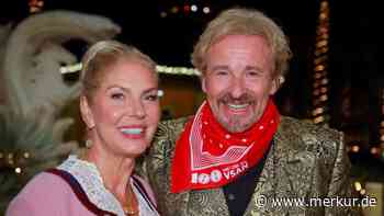 So süß turtelt Thomas Gottschalk mit seiner Karina auf dem Oktoberfest