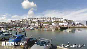 Nine Iraqis held after yacht rescue off Devon