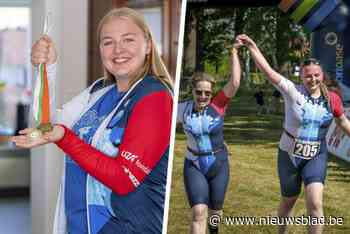 Ze kon amper nog met de fiets naar school door zware reuma, nu loopt Julie (16) triatlon uit: “We stonden allemaal met tranen in de ogen”