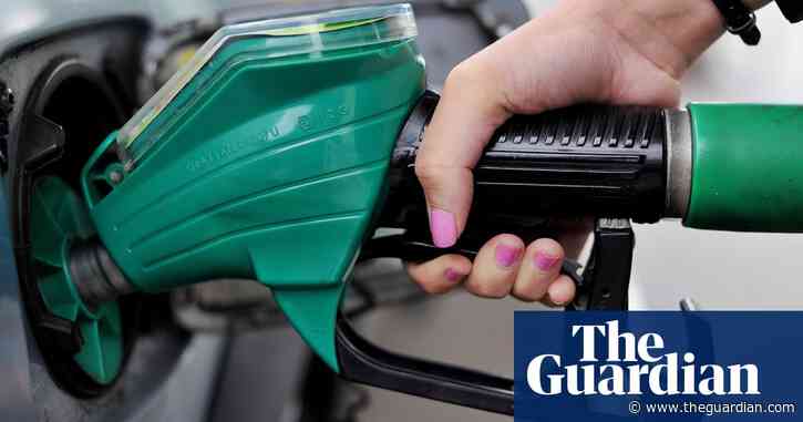 UK petrol and diesel prices falling at fastest rate this year, says RAC