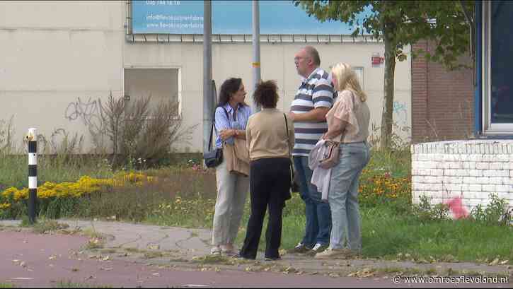 Almere - Gemeenteambtenaren hebben luisterend oor voor getergde wijkbewoners