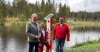 Windheim: Björn Steiger Stiftung finanziert Notrufsäule am Ölschnitzsee