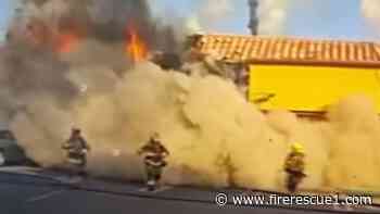 Calif. FFs become trapped in structure fire collapse, near-miss report details