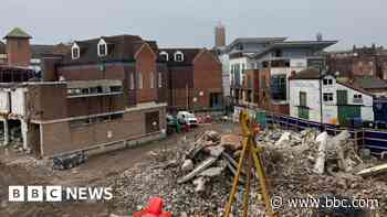 Apology over shopping centre demolition noise