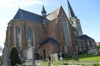 Zendmast in kerktoren van Zandhoven