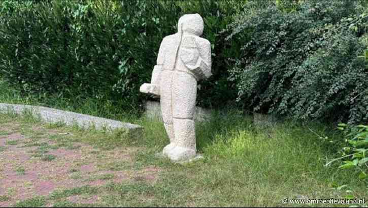 Lelystad - Oorlogsmonument staat er voortaan ook op 15 augustus netjes bij