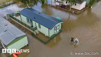 Flood warnings in parts of England as rain relents