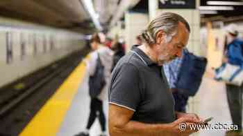 TTC reverses decision to scrap free public Wi-Fi at subway stations