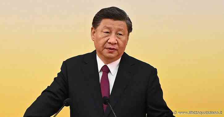 Arrestato economista cinese: aveva criticato Xi Jinping su una chat privata per la gestione del sistema pensionistico