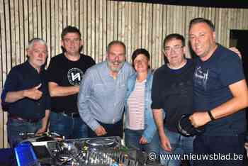 Deejay’s organiseren nostalgische fuif met muziek van oude dancing