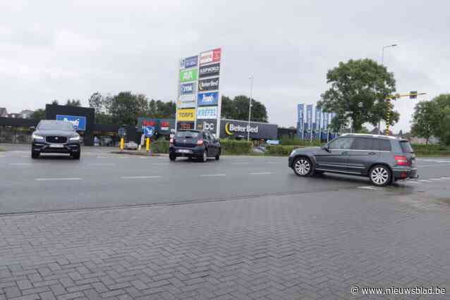 Gedaan met verkeersmiserie op het Gouden Kruispunt? Rechtsaf slaan wordt de regel: “Je komt hier ogen te kort”