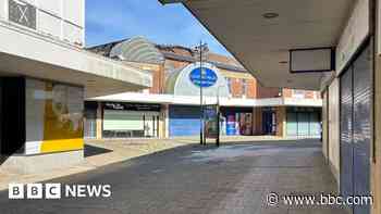 Shopping centre can be knocked down after council deal