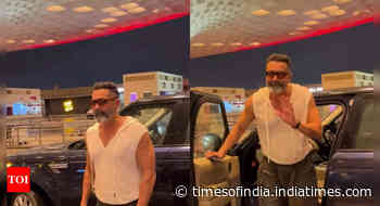 Bobby Deol turns heads with a stylish airport look