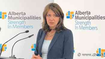 Alberta municipalities cool toward provincial ministers amid cuts, election changes