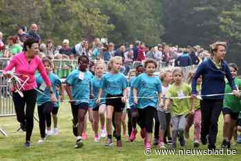 3.600 Antwerpse leerlingen lopen in Te Boelaarpark grootste scholenveldloop van Vlaanderen