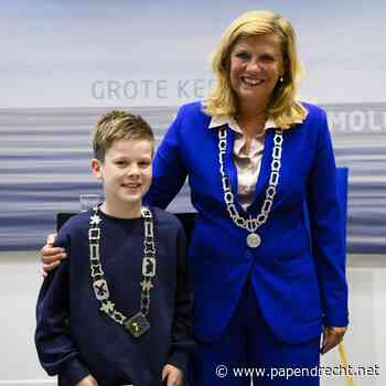 Eerste kinderburgemeester Mees van Veen geïnstalleerd