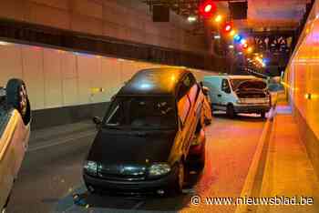 Brandweer houdt spectaculaire oefening in tunnel met kettingbotsing van twintig auto’s