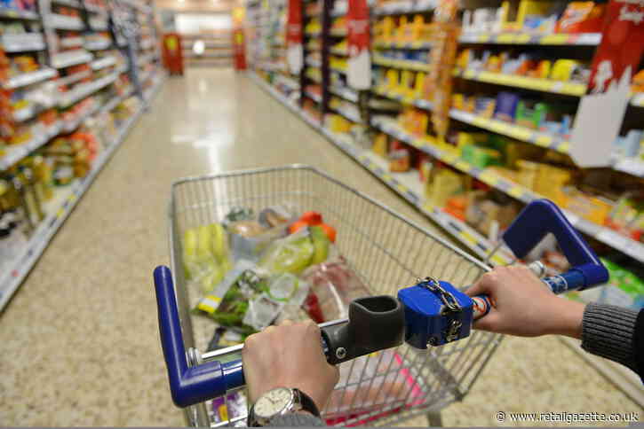 UK supermarkets failing to tackle antibiotic misuse, new report finds