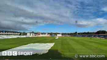 Sussex v Middlesex abandoned on day two