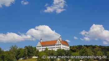 Dieses viel besuchte Schloss in der Nähe von Ulm lockt mit moderner Kunst und einem besonderen Museum