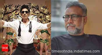 Anubhav admits being ‘enamored’ by SRK during 'Ra.One'