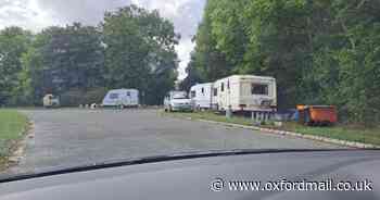 Travellers issued with order to leave after encampment set up in layby