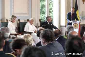 Forse speeches van koning Filip, maar vooral van premier De Croo drijven Paus Franciscus tot verregaande excuses