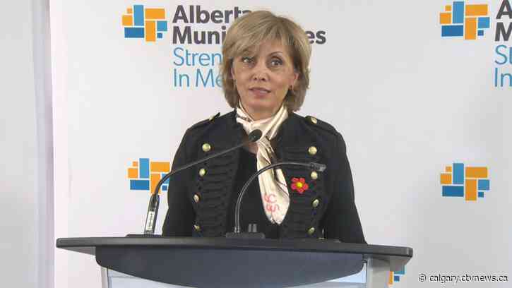 Calgary's supervised drug consumption site 'isn't working': mayor