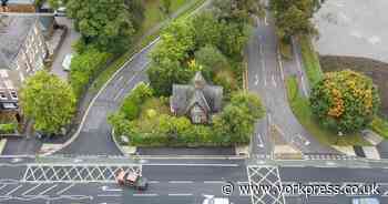 'Lonely' cottage on traffic island is up for sale in York