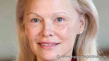 Pamela Anderson goes mascara free - yet still looks like royalty in new dress