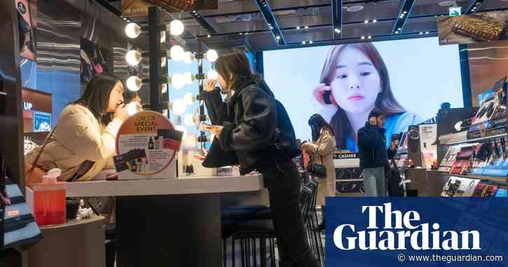 Promise of ‘glass skin’ drives surge in sales of K-beauty products in UK