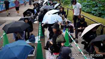 Japanese fans bid farewell to beloved panda pair before their return to China