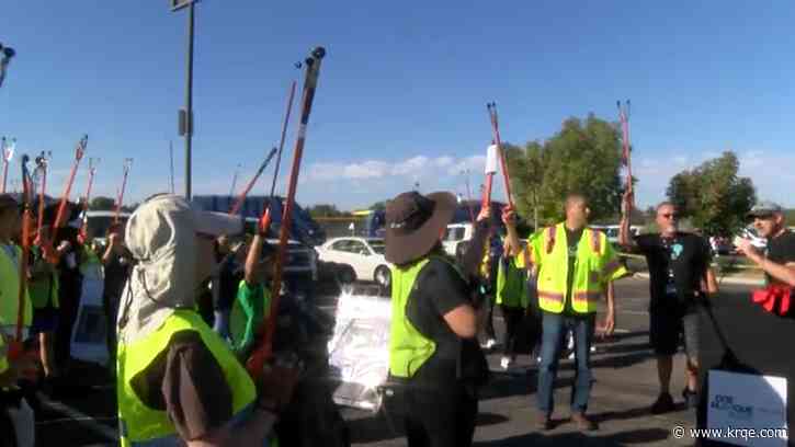 Hundreds come out for Fiesta Fanatics cleanup event ahead of Balloon Fiesta