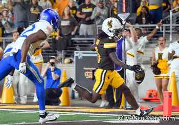 Pokes Soar Past Air Force in the Second Half, Roll to 31-19 Win