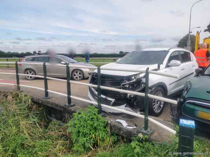 Twee auto’s zwaar beschadigd bij ongeval