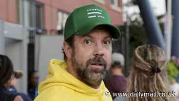 Jason Sudeikis tells autograph seekers in LA they 'scared' him as he asks for distance: 'I'm just a human being'