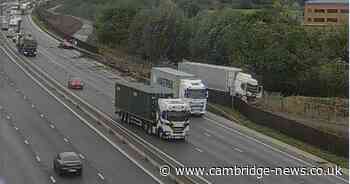 A1 crash causes delays after lorry leaves carriageway in Cambridgeshire