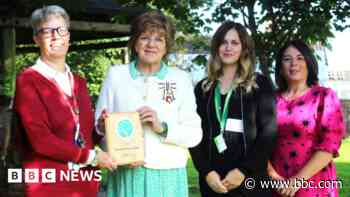 School receives award for domestic abuse education