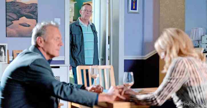 Unexpected EastEnders reunion for couple two decades in the making – and Ian catches them