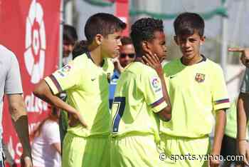 Old video of Lamine Yamal and Marc Bernal reacting to Ronaldinho’s magic goes viral