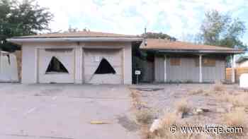 Fire damages abandoned home in northeast Albuquerque