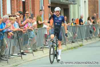 Rutger Wouters wint in Kameroen, Wesley Van Dyck leider