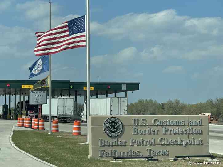 Houston teens carjack driver to smuggle migrants