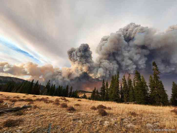 Wyoming town told to 'ready' for evacuation as wildfire spreads 32,000 acres