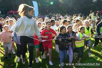 IN BEELD. Duizenden kinderen geven beste van zichzelf tijdens grootste scholenloop van Vlaanderen in Te Boelaarpark