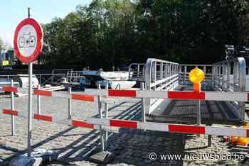 Gedaan met oversteken via smalle sluis: bredere fiets- en voetgangersbrug over de Schelde wordt ’s nachts geplaatst