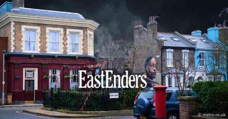 EastEnders legend returns to news of a shocking death