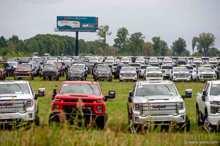 'It's embarrassing': GM bargaining chairman blasts leadership for shifting senior workers