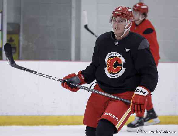 Veteran defenceman Tyson Barrie extends NHL career with Calgary Flames