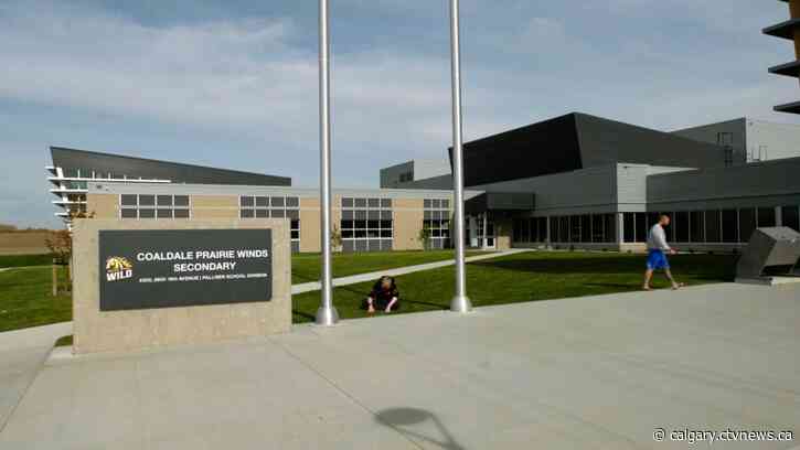 Staff, students celebrate grand opening of Coaldale Prairie Winds Secondary